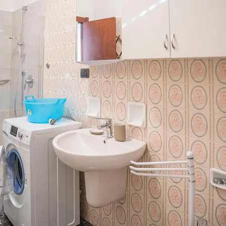 Apartamento 083 - Casa Grande Con Attico Condominiale Vista Mare, 500 Metri Dalla *